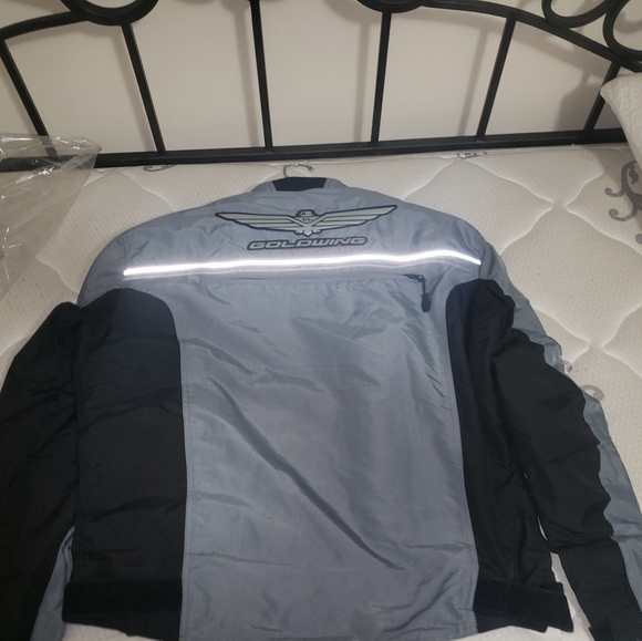 Honda Goldwing Jacket - Picture 4 of 9